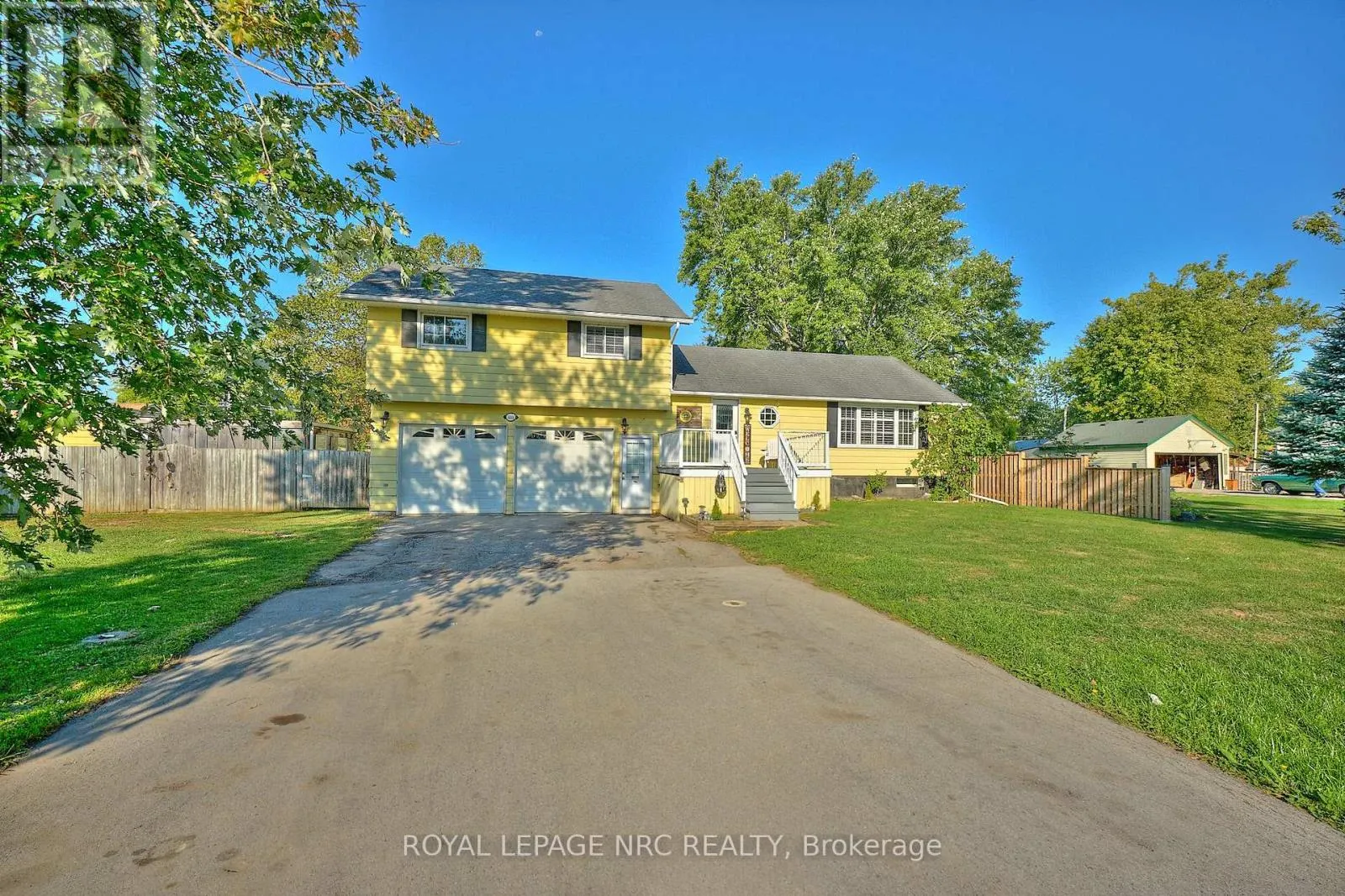 489 LAKESIDE ROAD