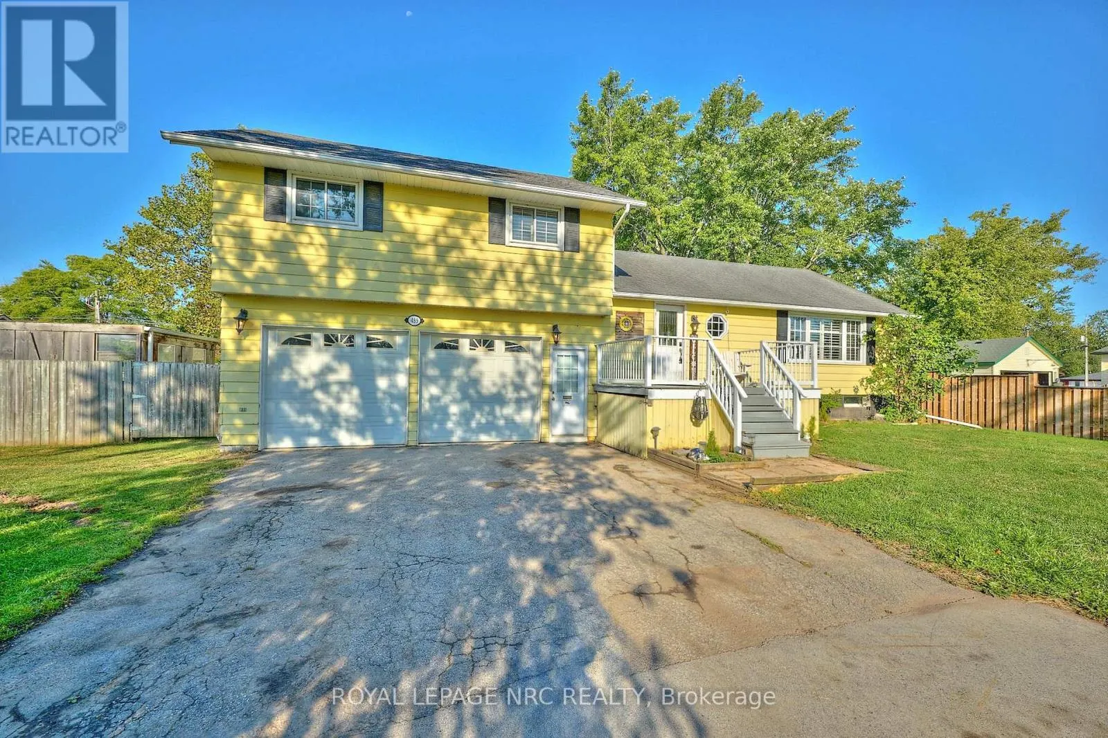 489 LAKESIDE ROAD