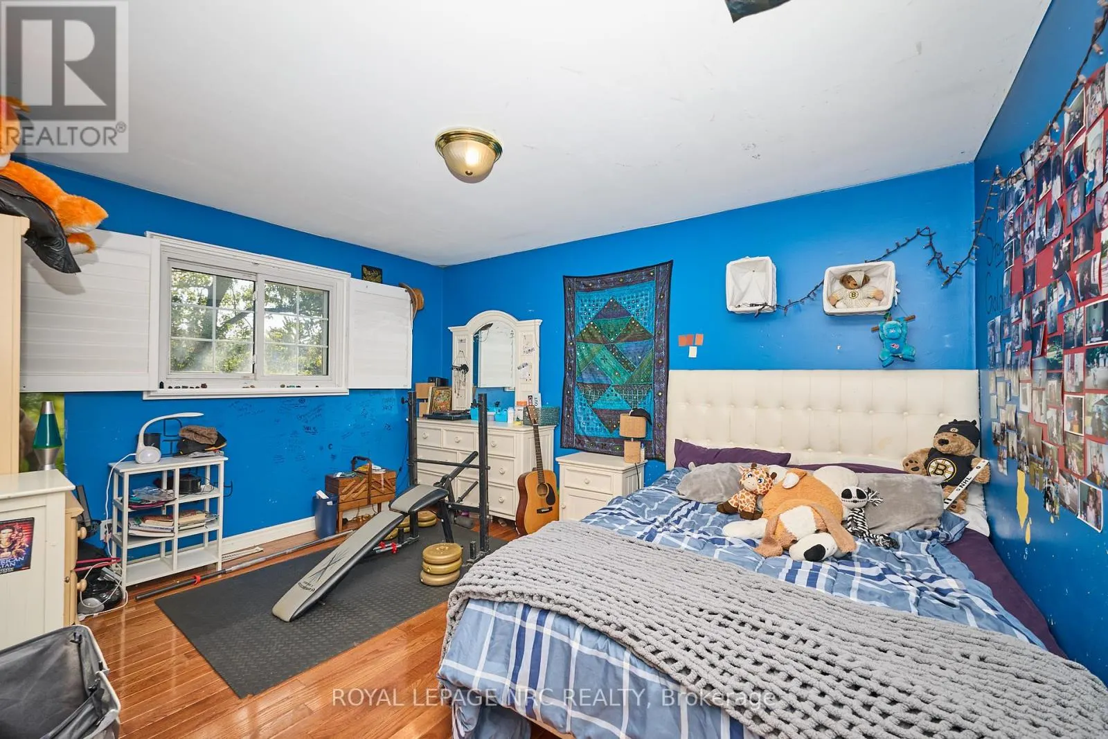 489 LAKESIDE ROAD