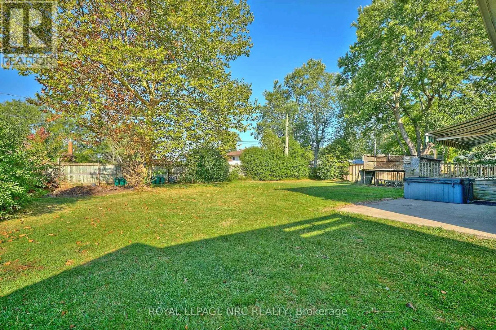 489 LAKESIDE ROAD