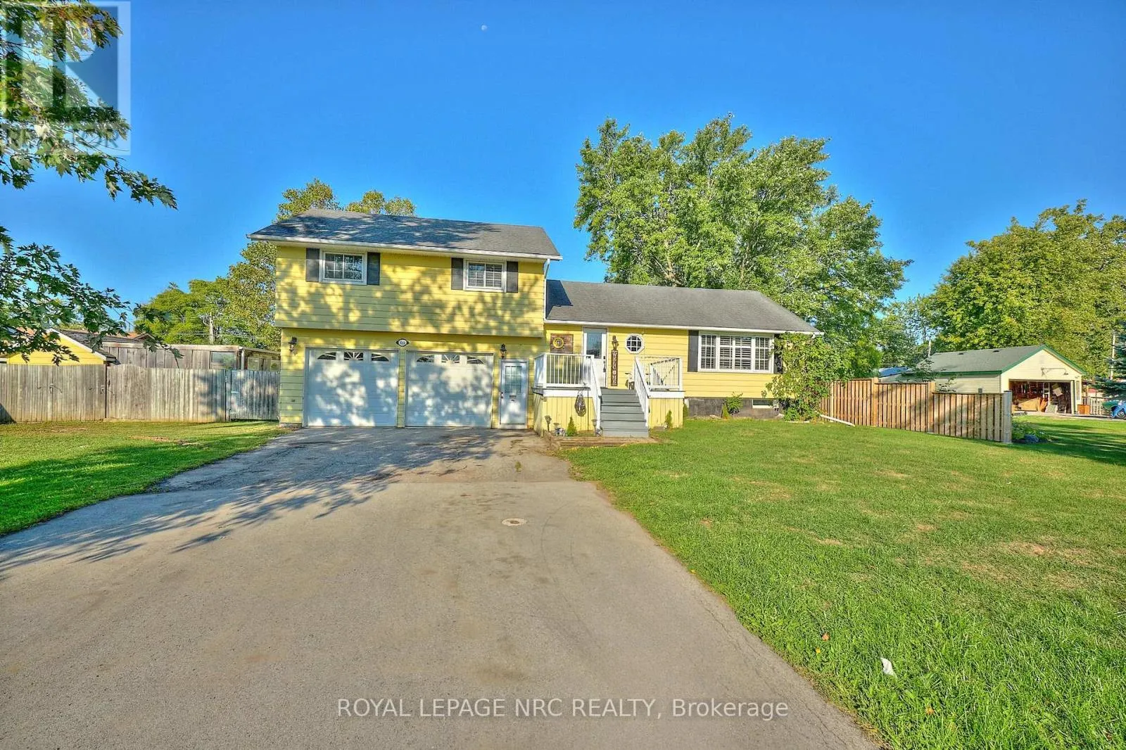 489 LAKESIDE ROAD