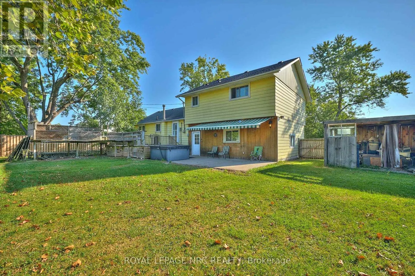 489 LAKESIDE ROAD
