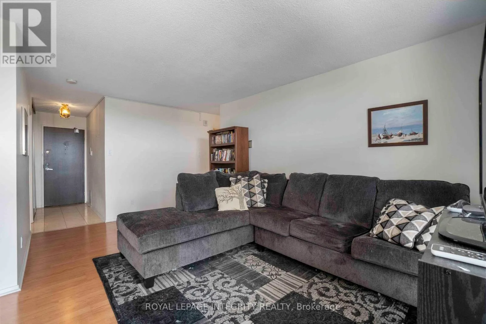 1003 - 1785 FROBISHER LANE