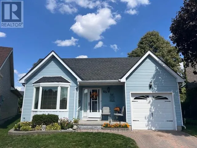 65 EDWIN CRESCENT