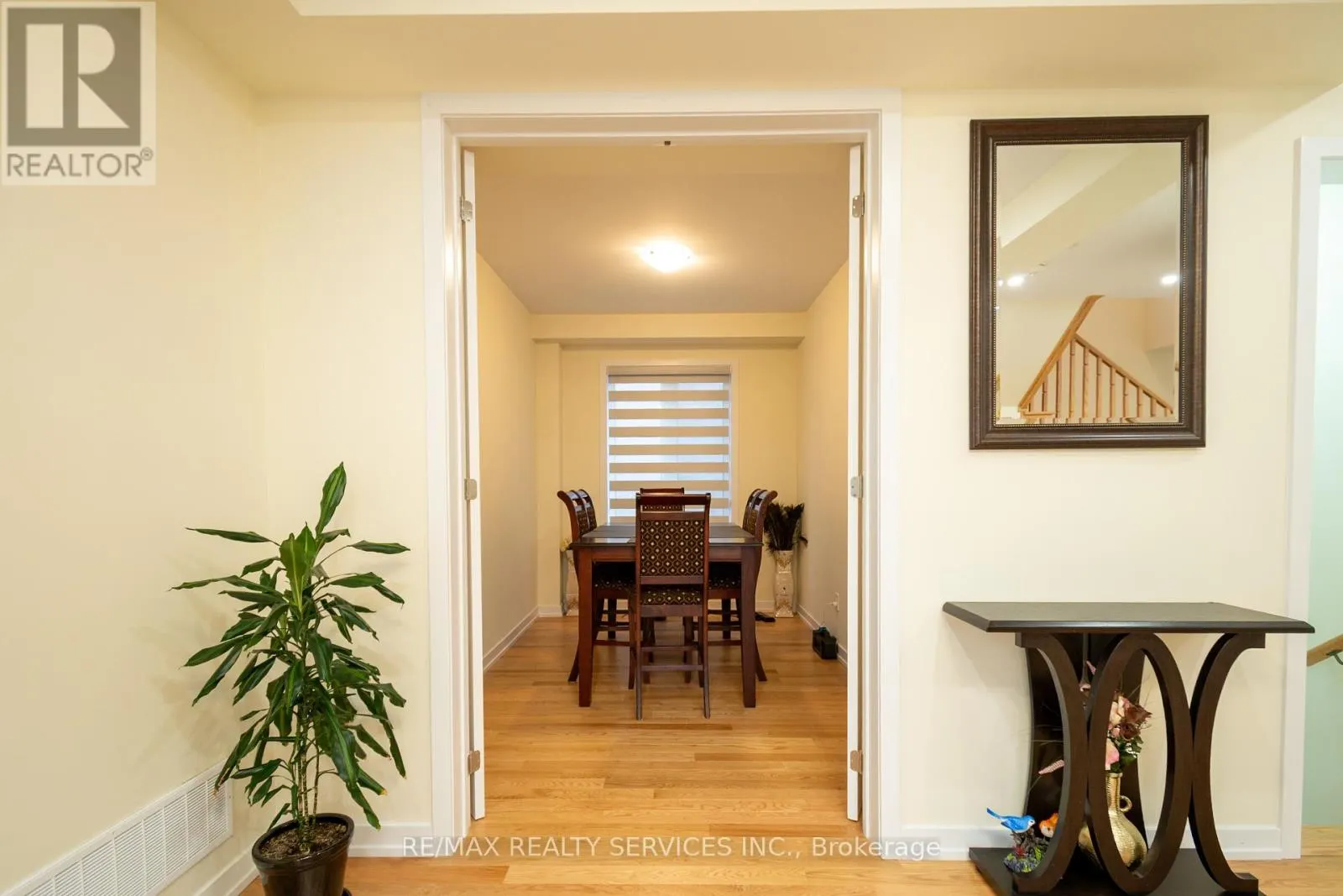 72 PAPERBIRCH DRIVE