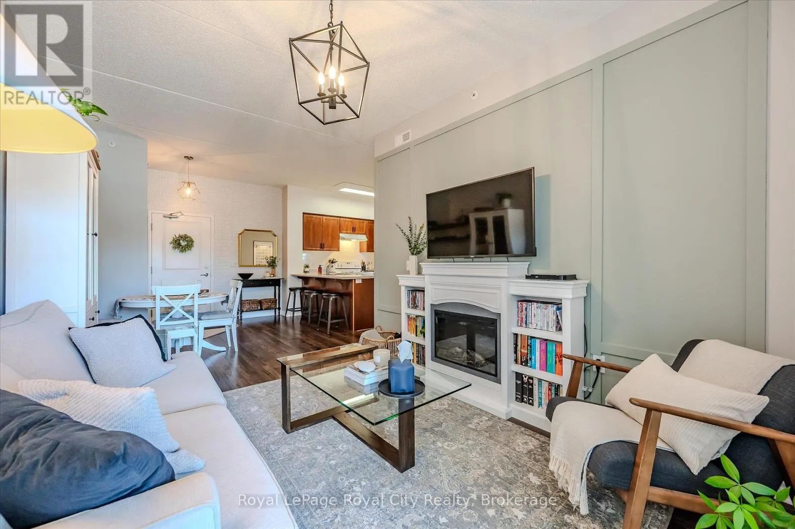 123 - 1077 GORDON STREET, #123