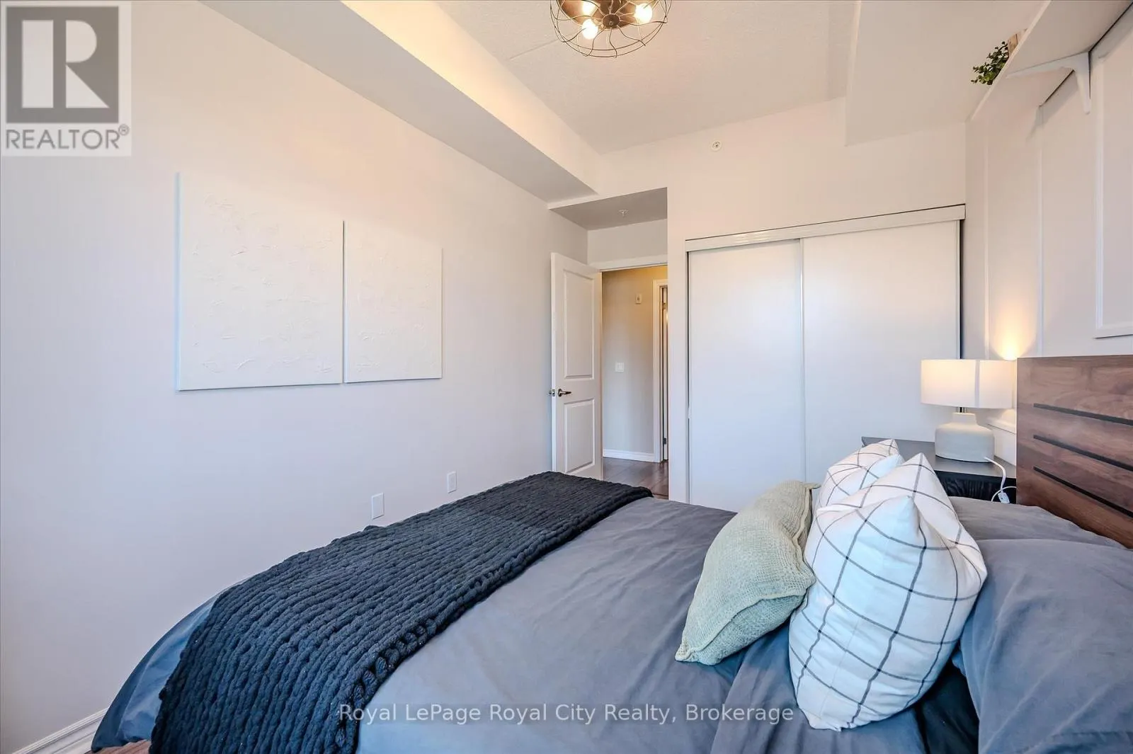 123 - 1077 GORDON STREET, #123