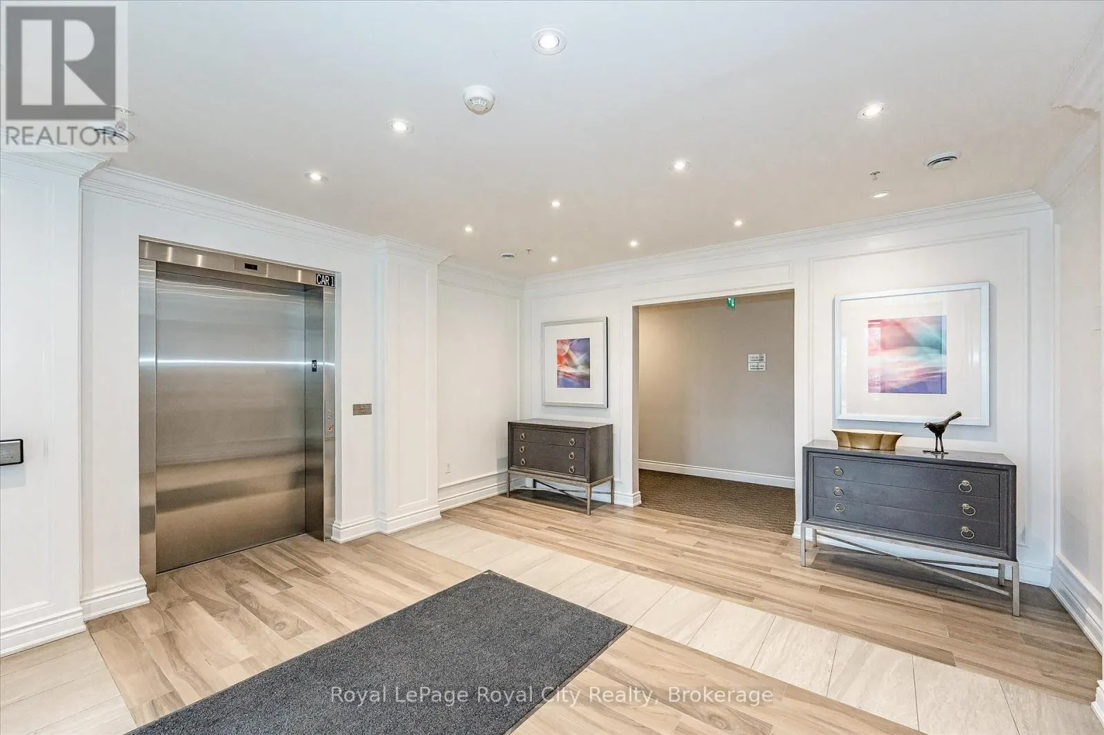 123 - 1077 GORDON STREET, #123