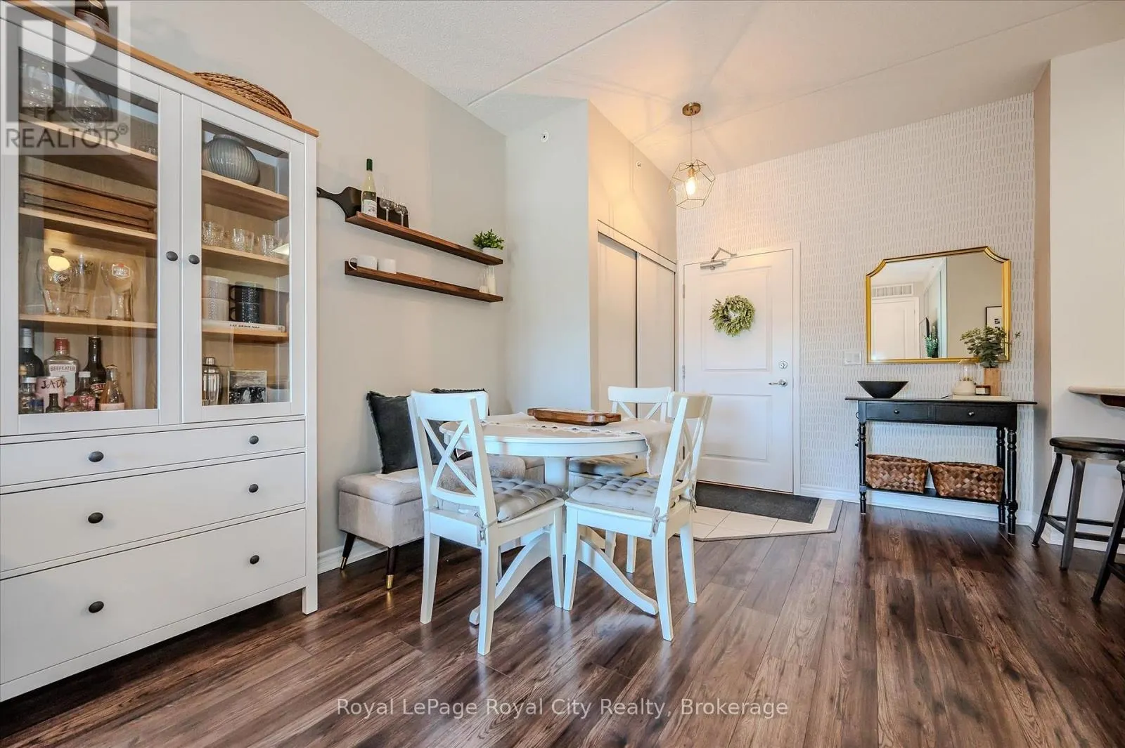 123 - 1077 GORDON STREET, #123