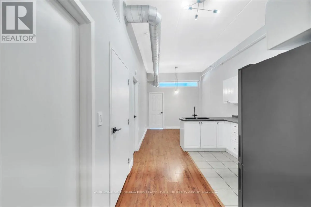 302 - 150 COLBORNE STREET