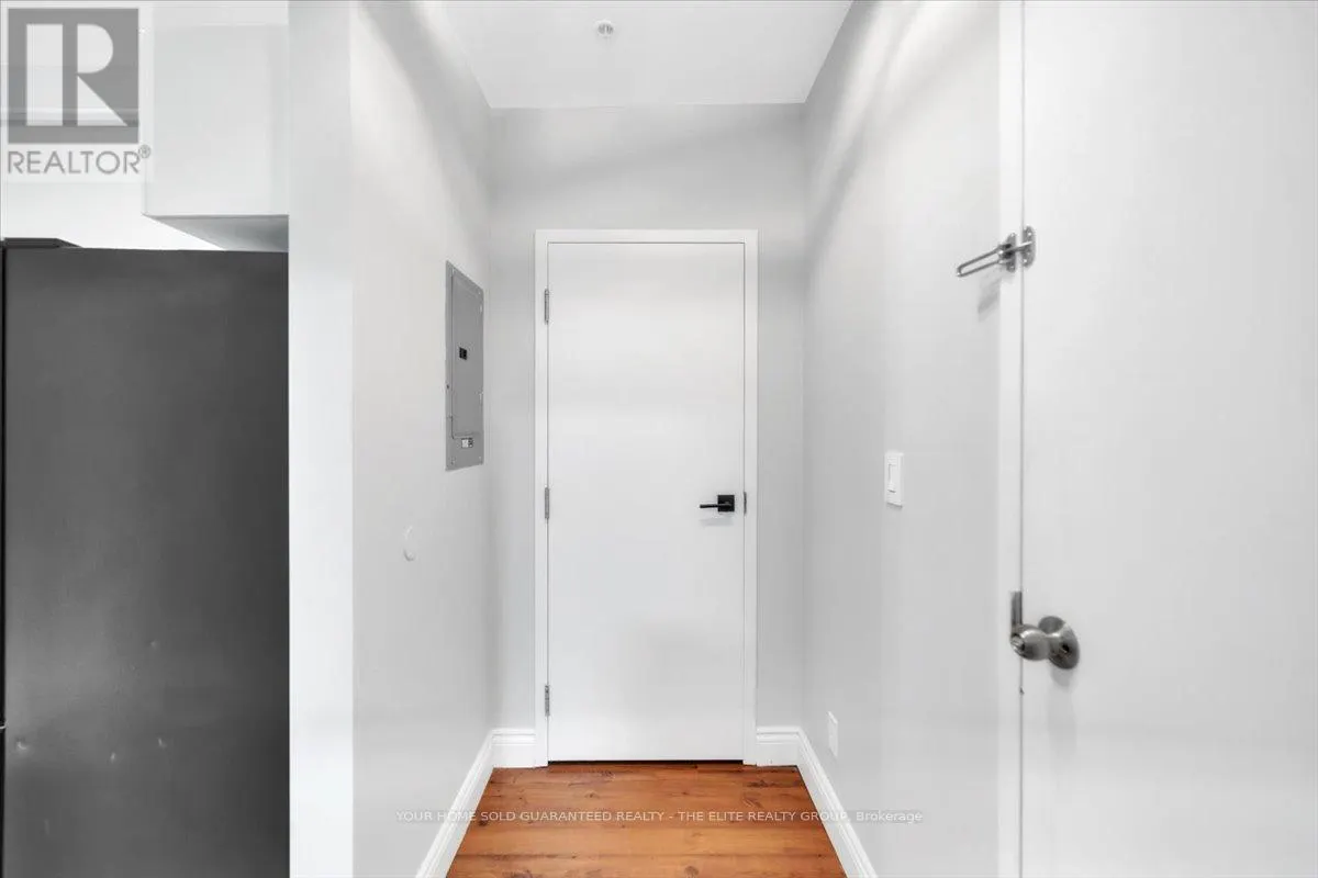 302 - 150 COLBORNE STREET
