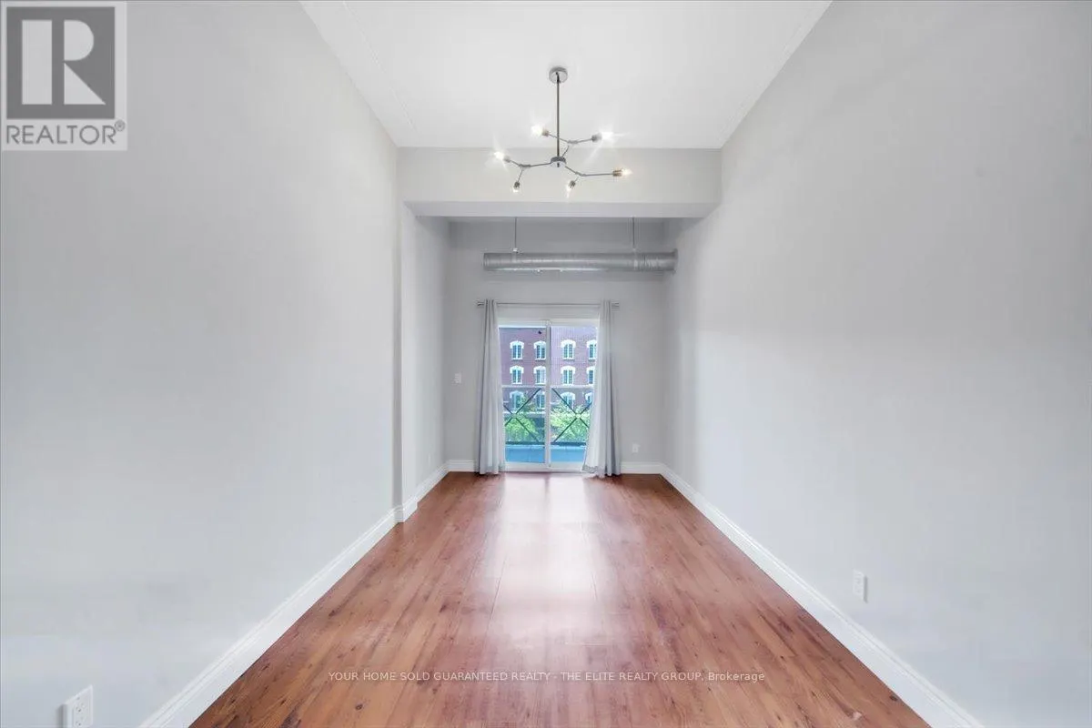 302 - 150 COLBORNE STREET