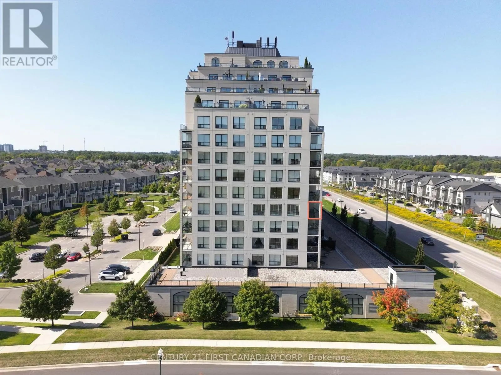 504 - 240 VILLAGEWALK BOULEVARD, #504