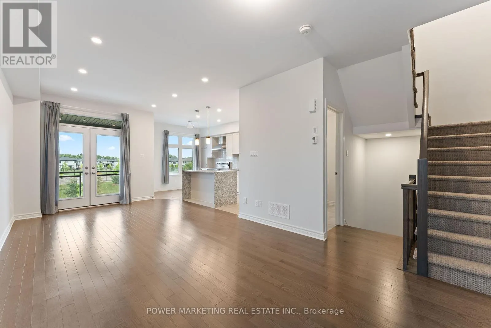 875 COULOIR ROAD