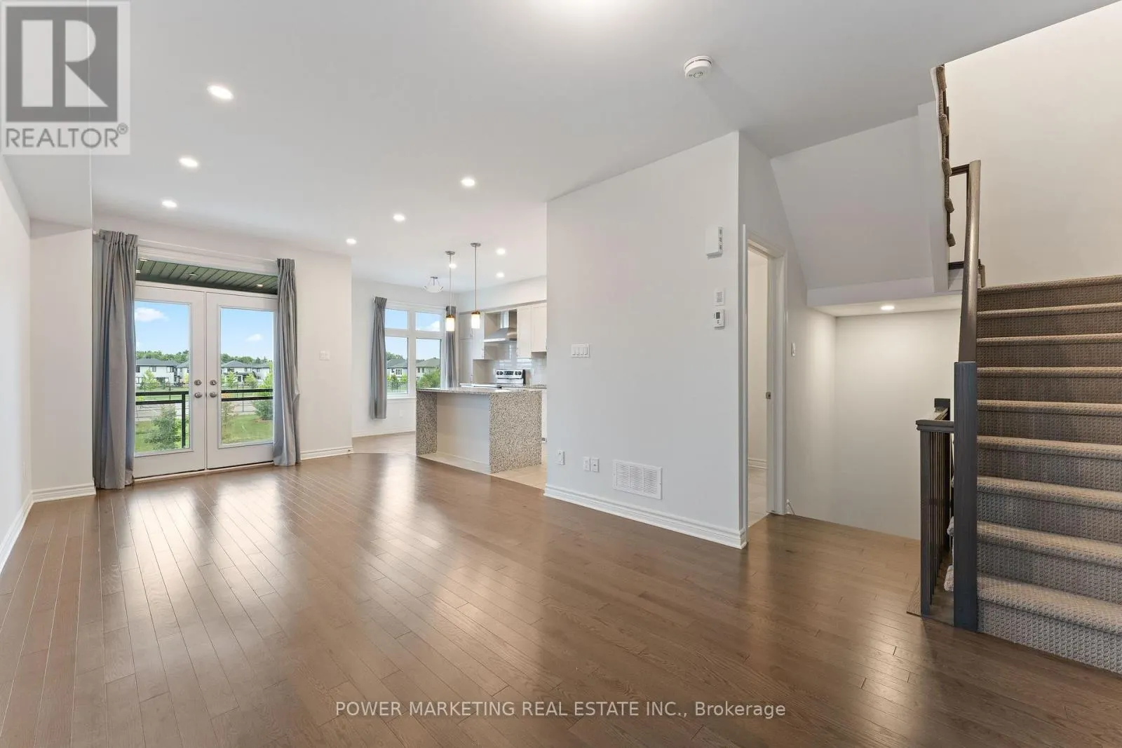 875 COULOIR ROAD