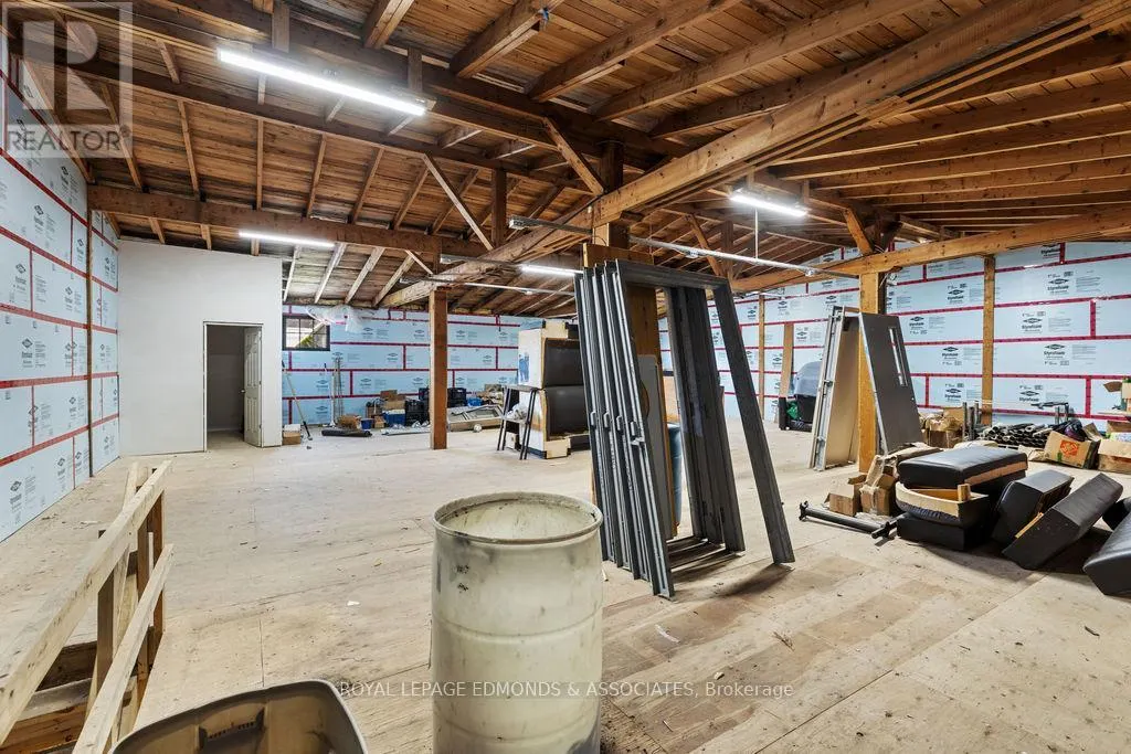 381 SUPPLE STREET