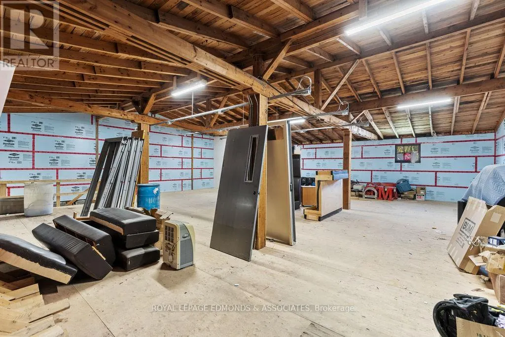 381 SUPPLE STREET