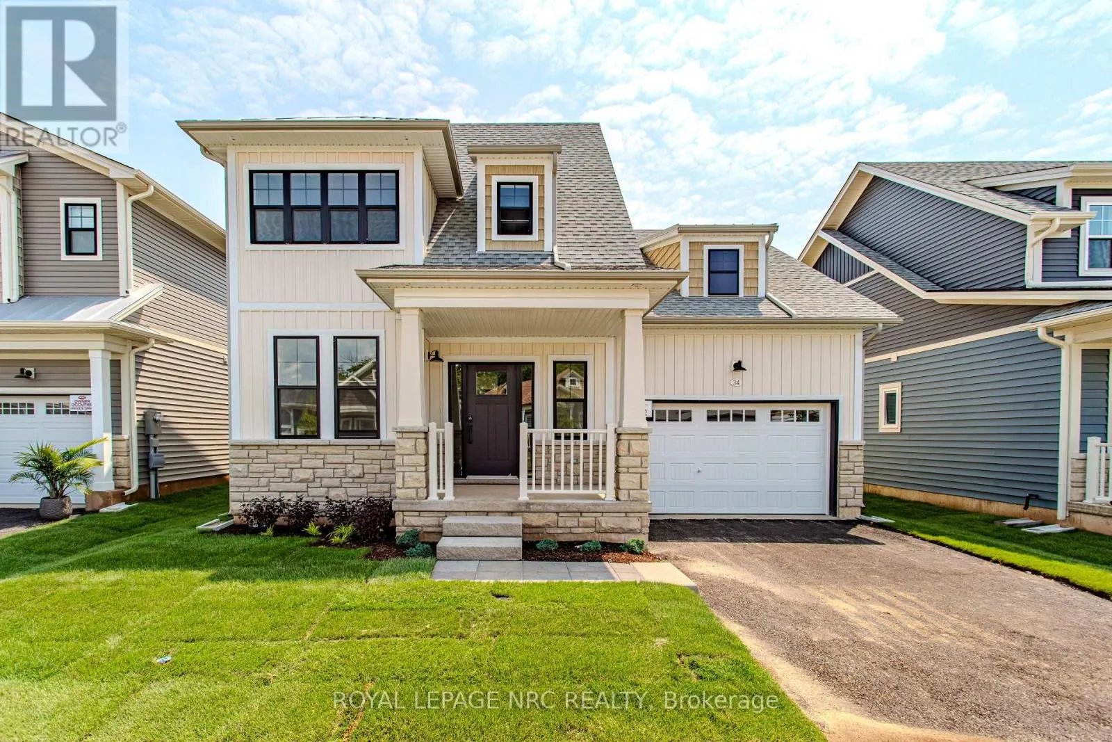 63 BEACHWALK CRESCENT