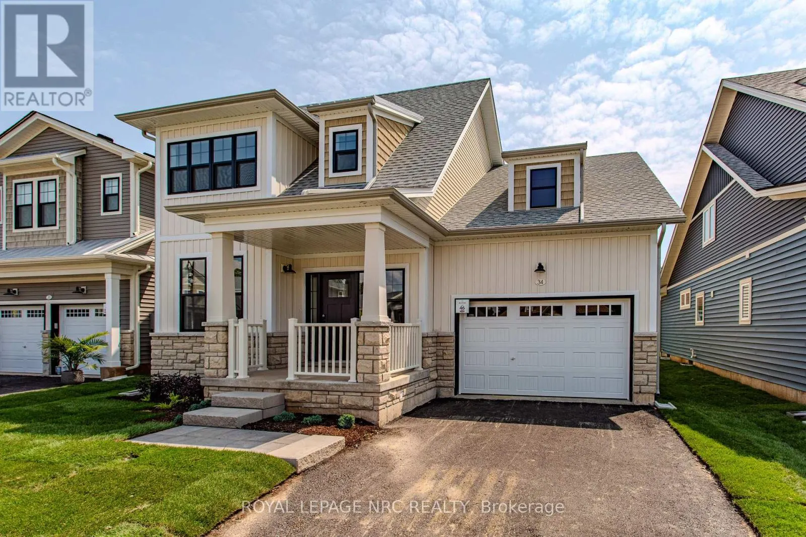 63 BEACHWALK CRESCENT