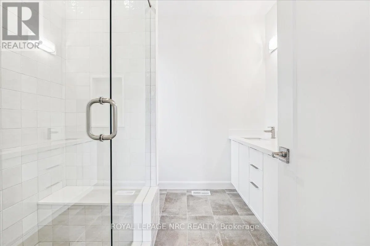 63 BEACHWALK CRESCENT