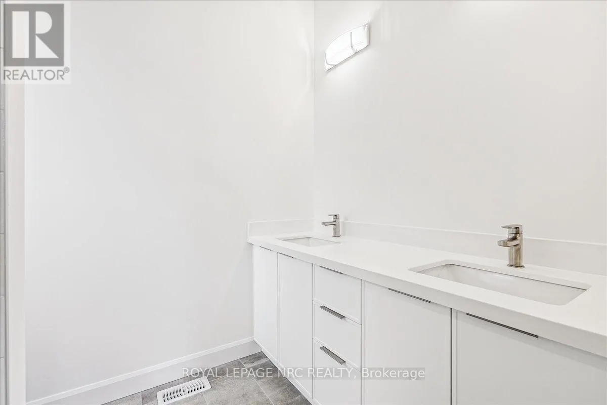 63 BEACHWALK CRESCENT