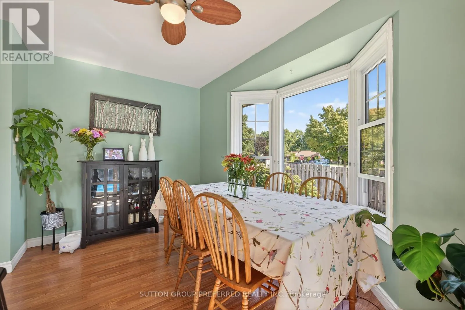 17 CLEAR VALLEY ROAD