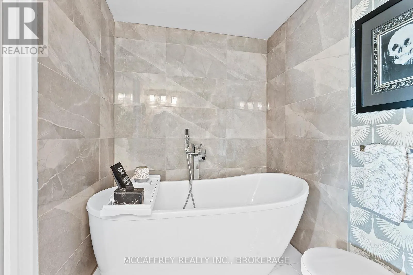 257 BATH ROAD