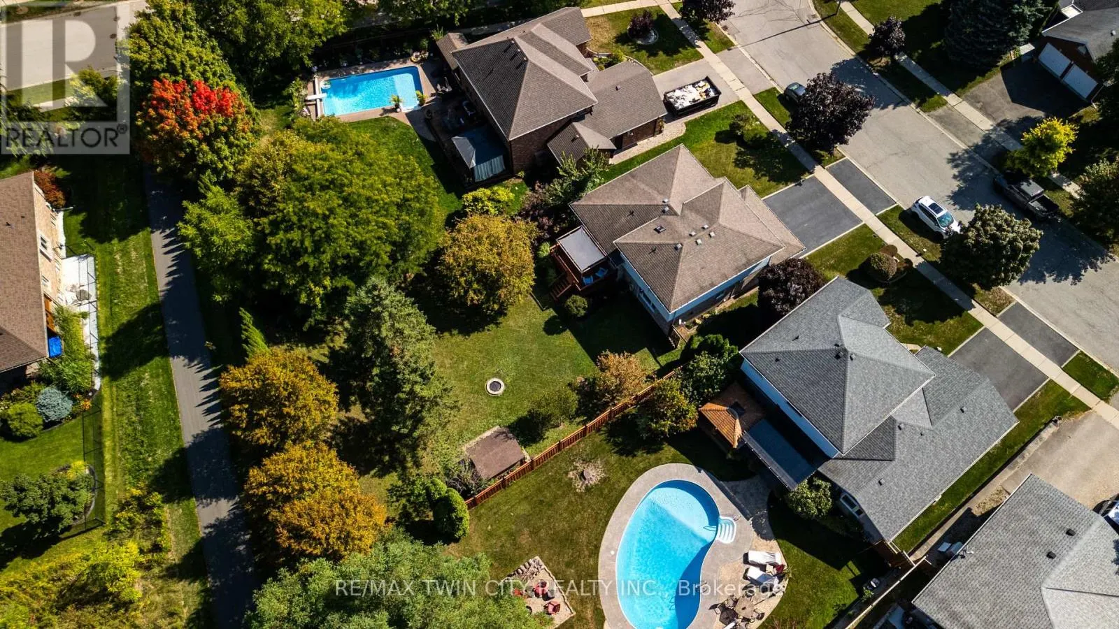 4 MACBRIDE COURT