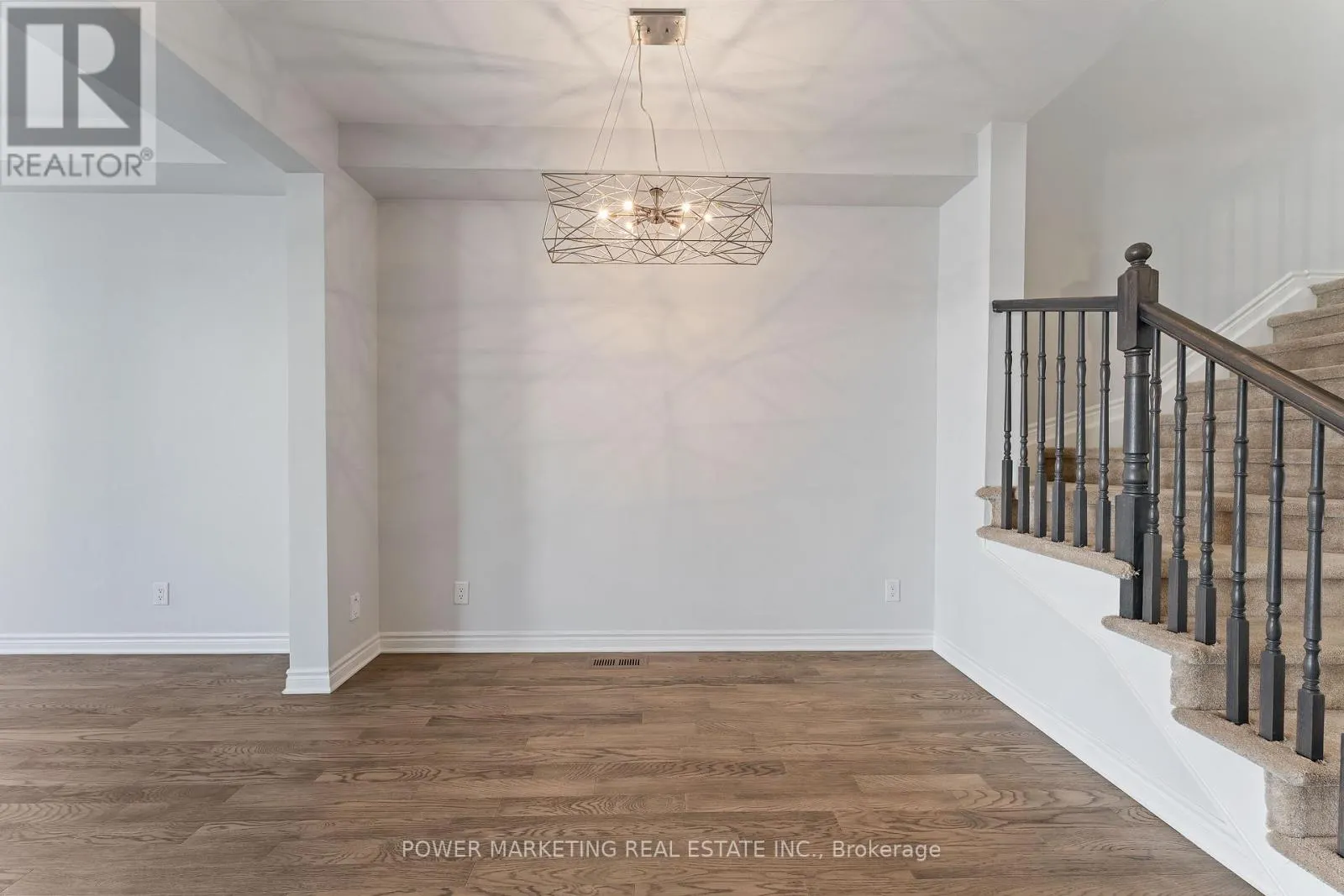 527 CATLEAF ROW