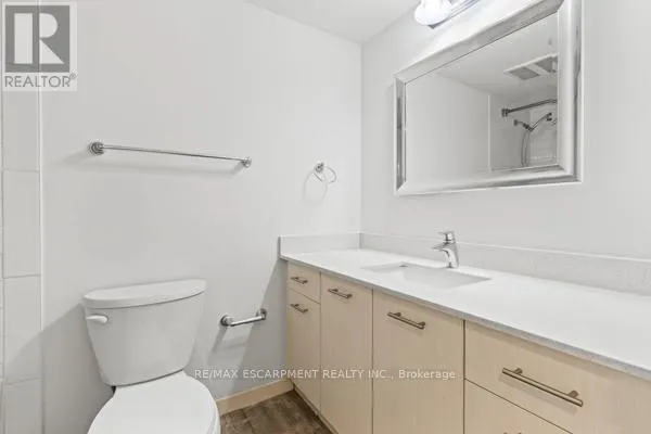 302 - 220 CANNON STREET E
