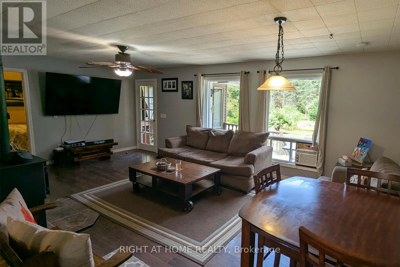 524 BALSAM CHUTES ROAD