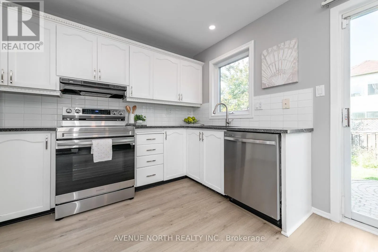 2 CHICKASAW CRESCENT