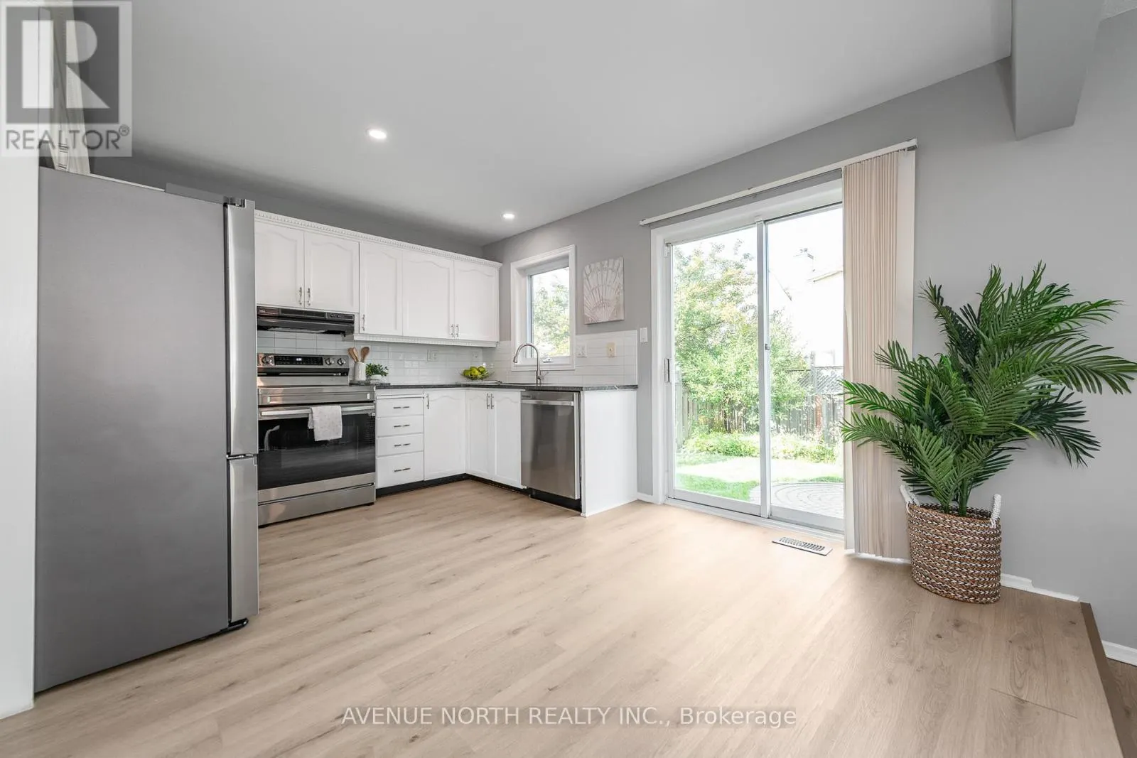 2 CHICKASAW CRESCENT
