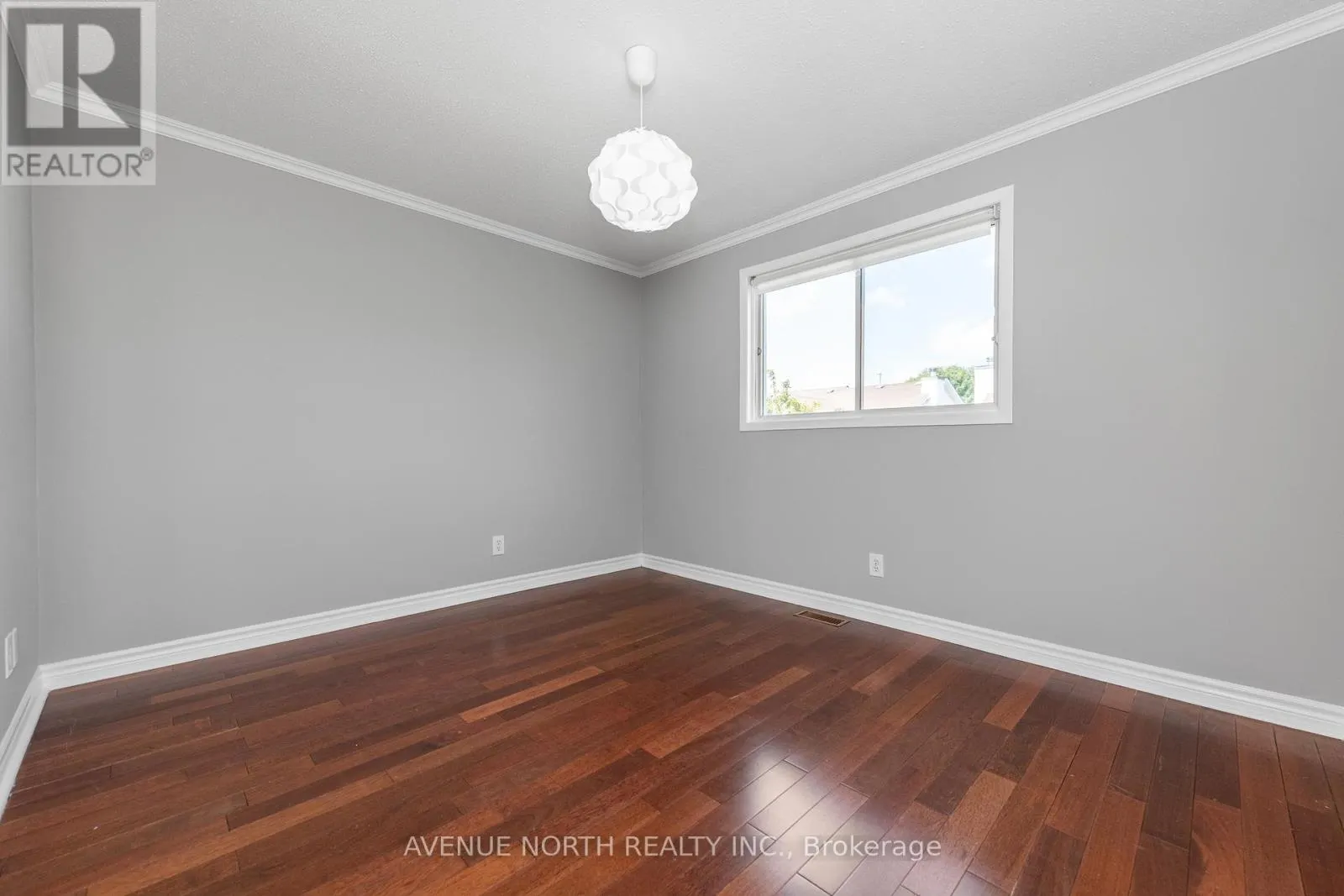 2 CHICKASAW CRESCENT