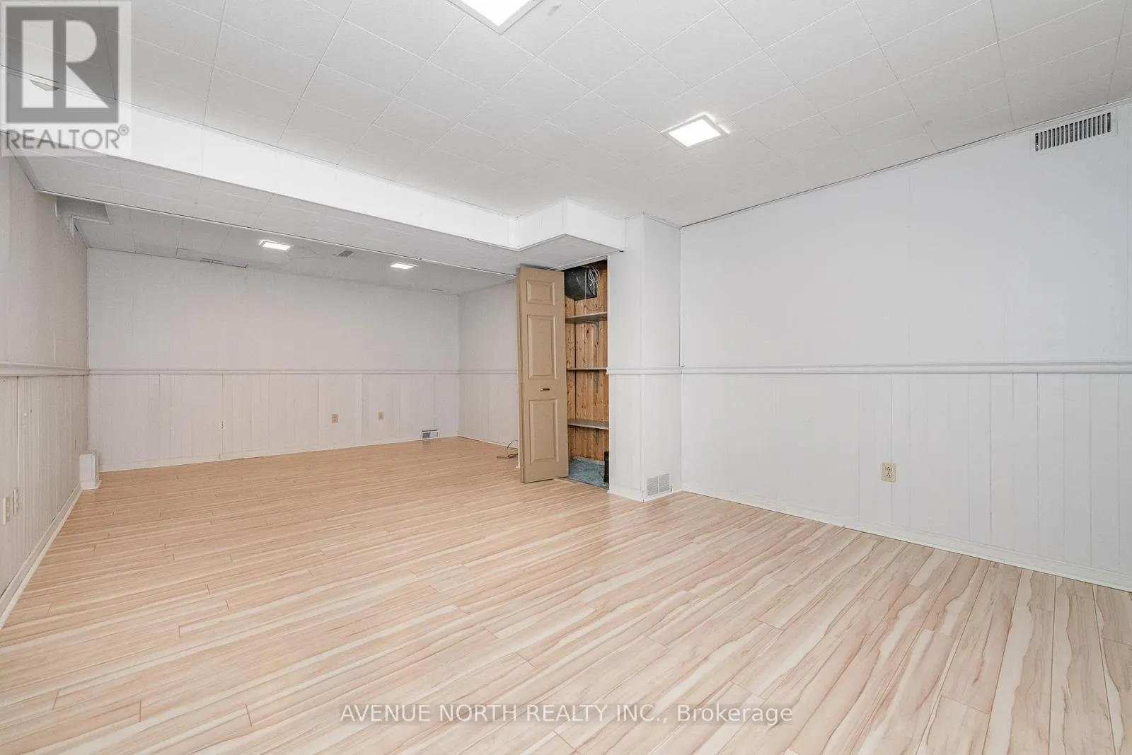 2 CHICKASAW CRESCENT
