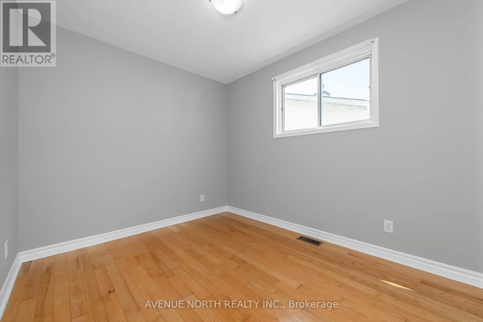 2 CHICKASAW CRESCENT