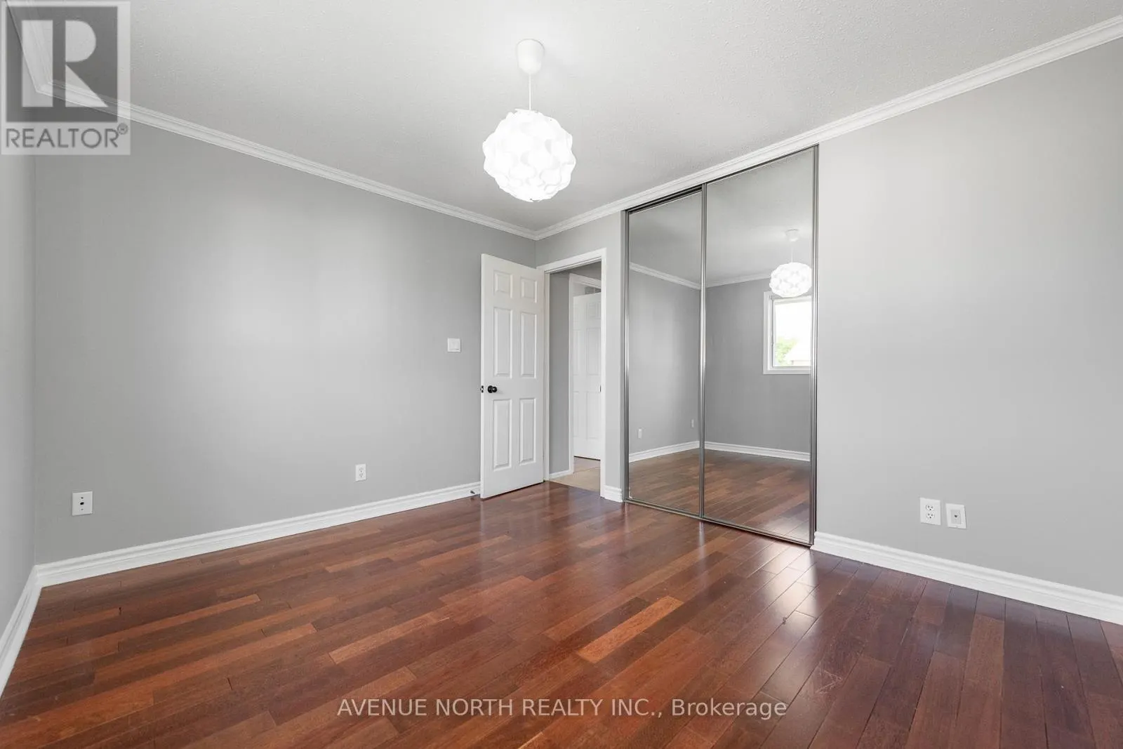 2 CHICKASAW CRESCENT