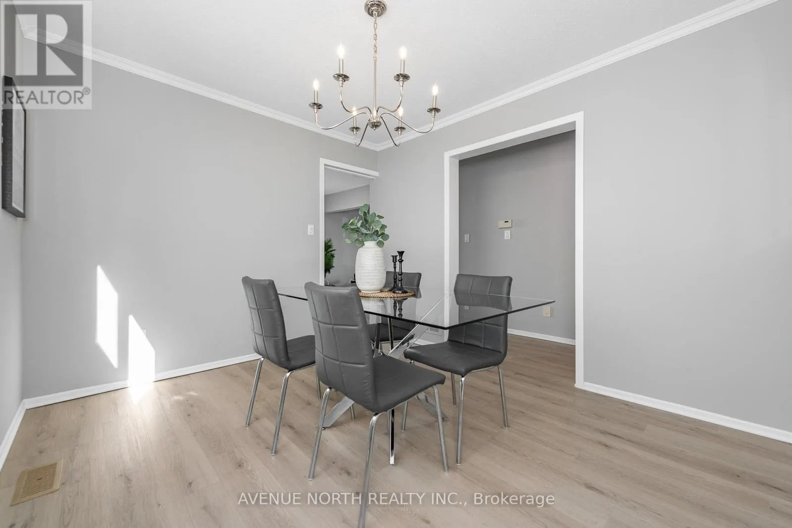2 CHICKASAW CRESCENT
