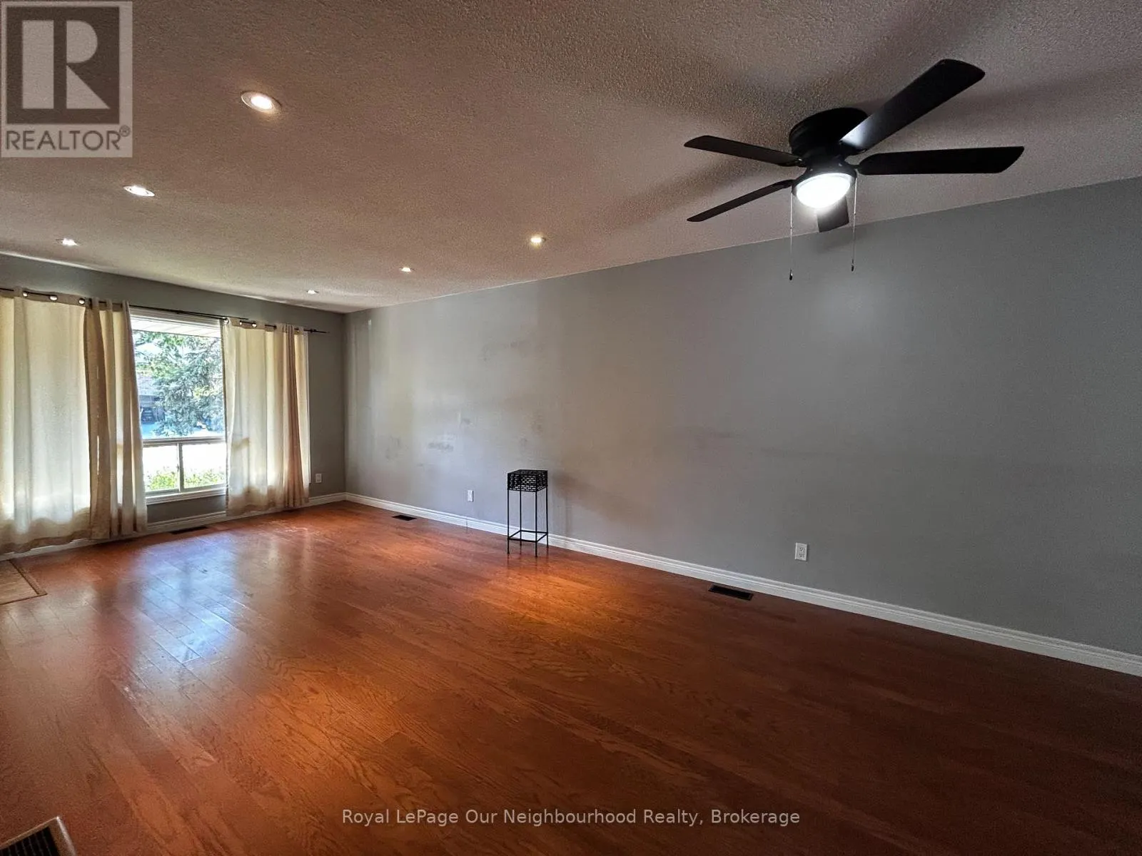 1 - 64 FIFTH AVENUE, #1