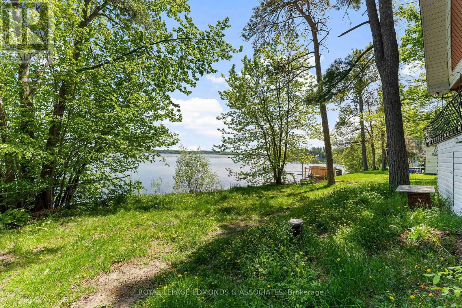 87 COBBLE STONE LANE