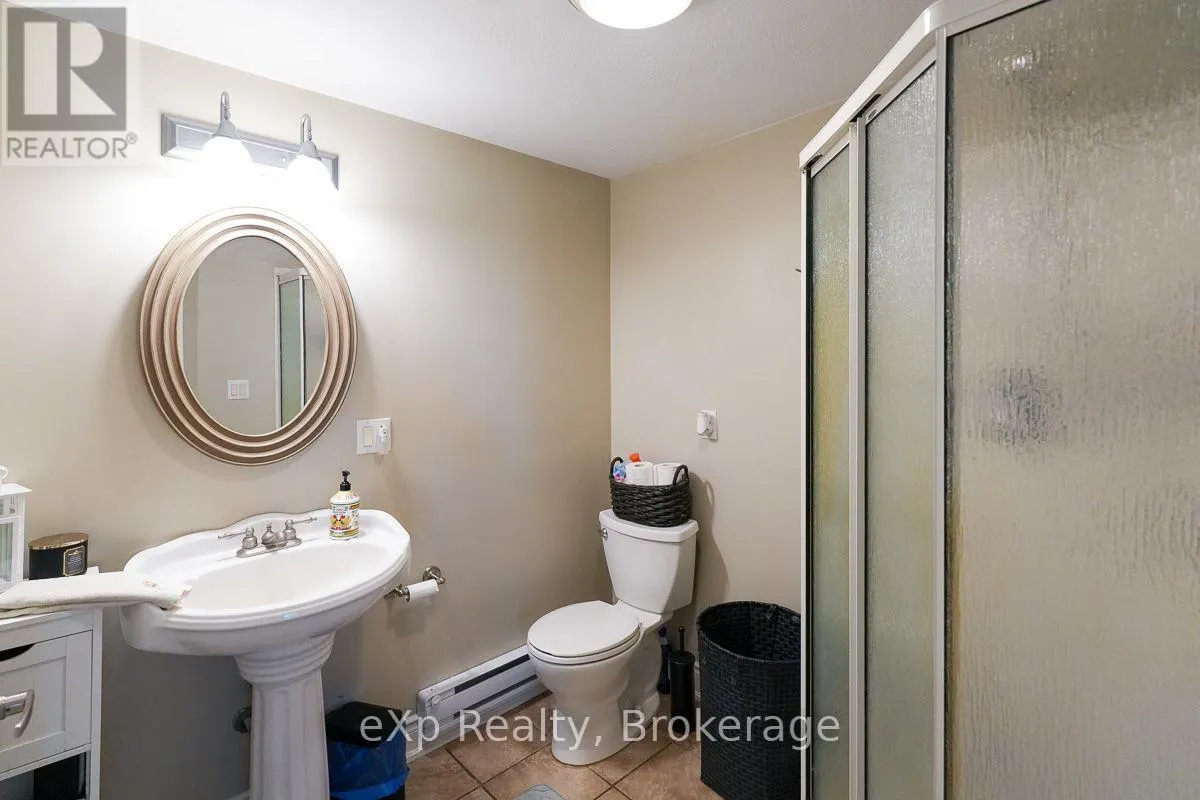 3595 BRUCE ROAD 3