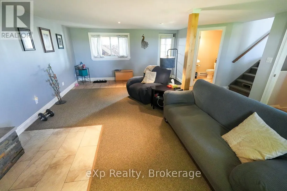 3595 BRUCE ROAD 3