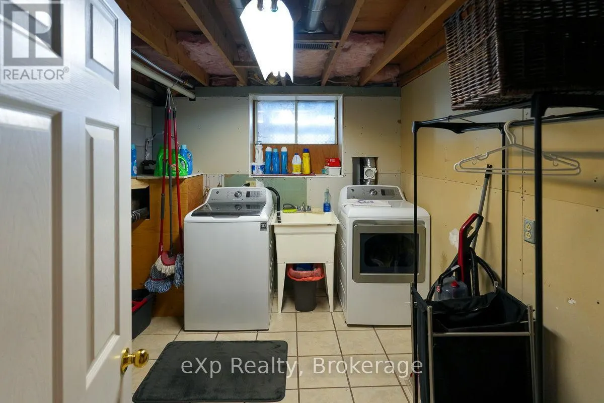 3595 BRUCE ROAD 3