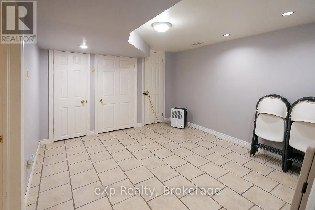 3595 BRUCE ROAD 3