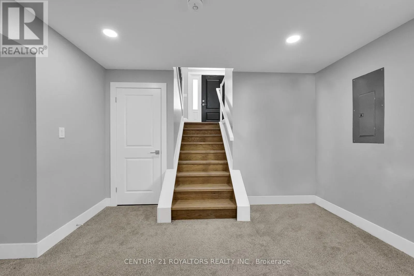 802 KEIL DRIVE