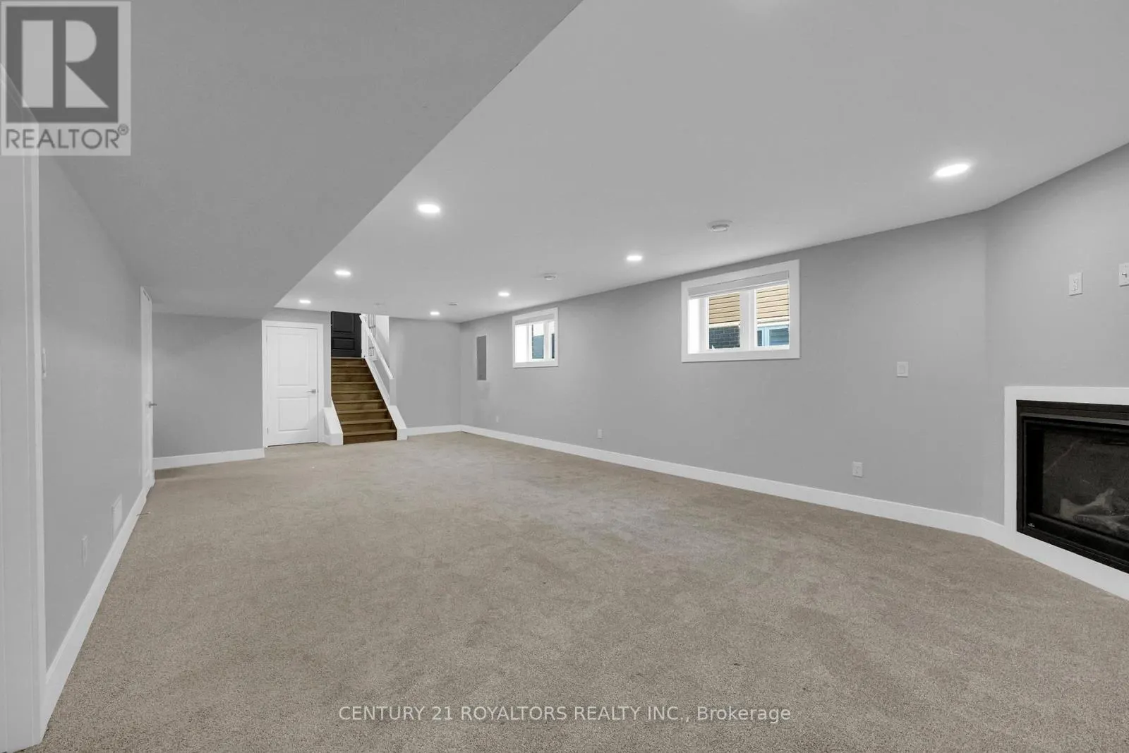 802 KEIL DRIVE