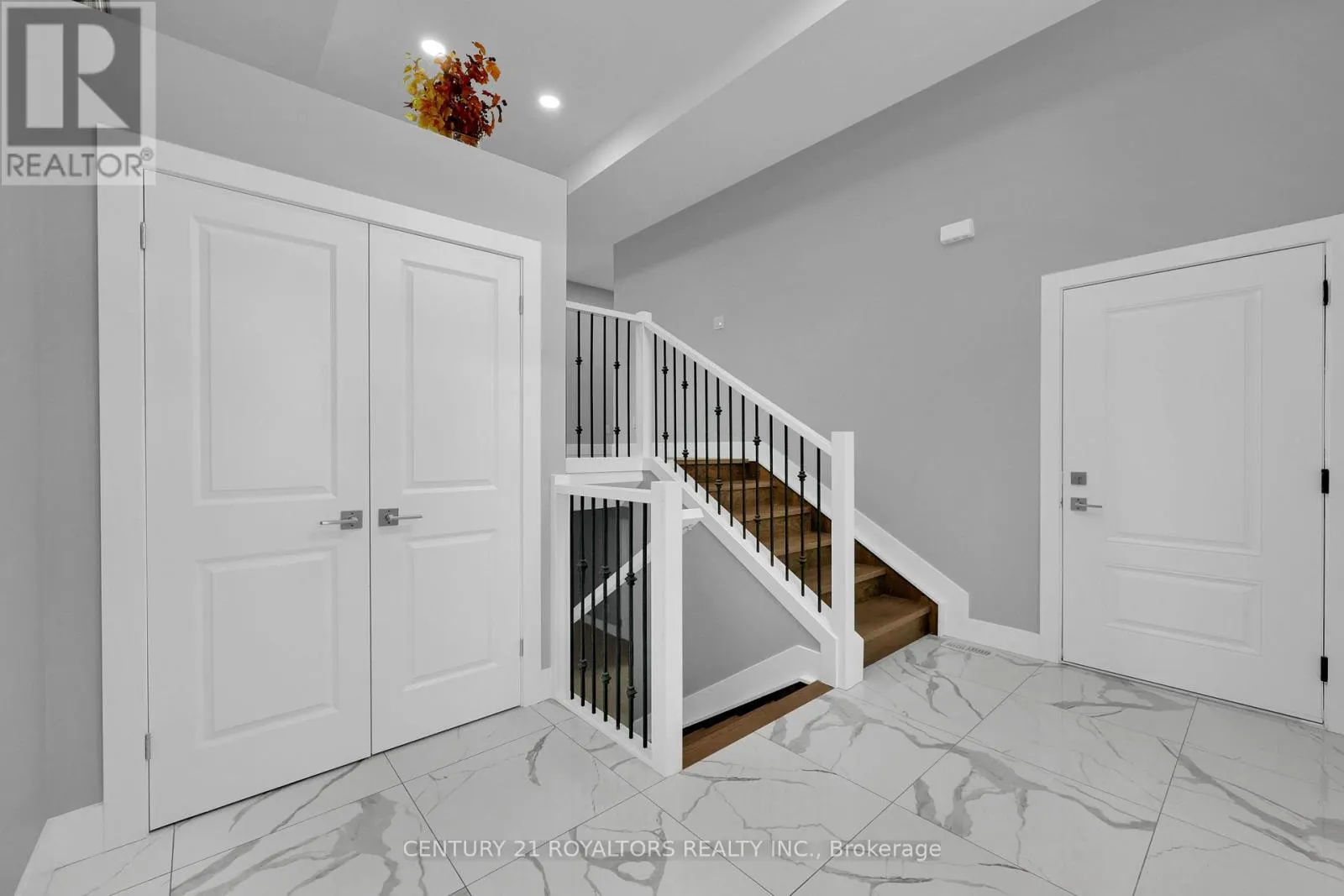 802 KEIL DRIVE