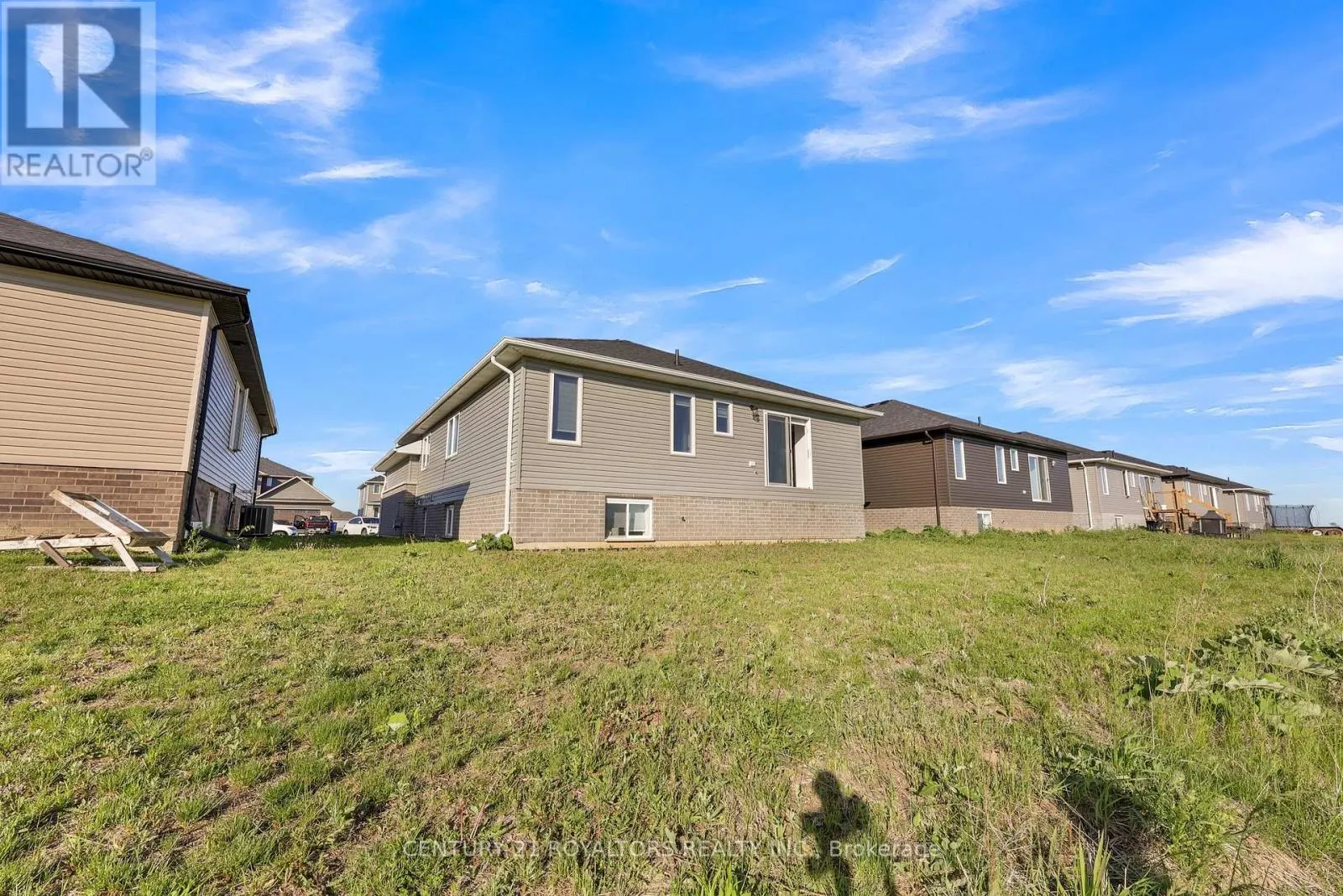 802 KEIL DRIVE