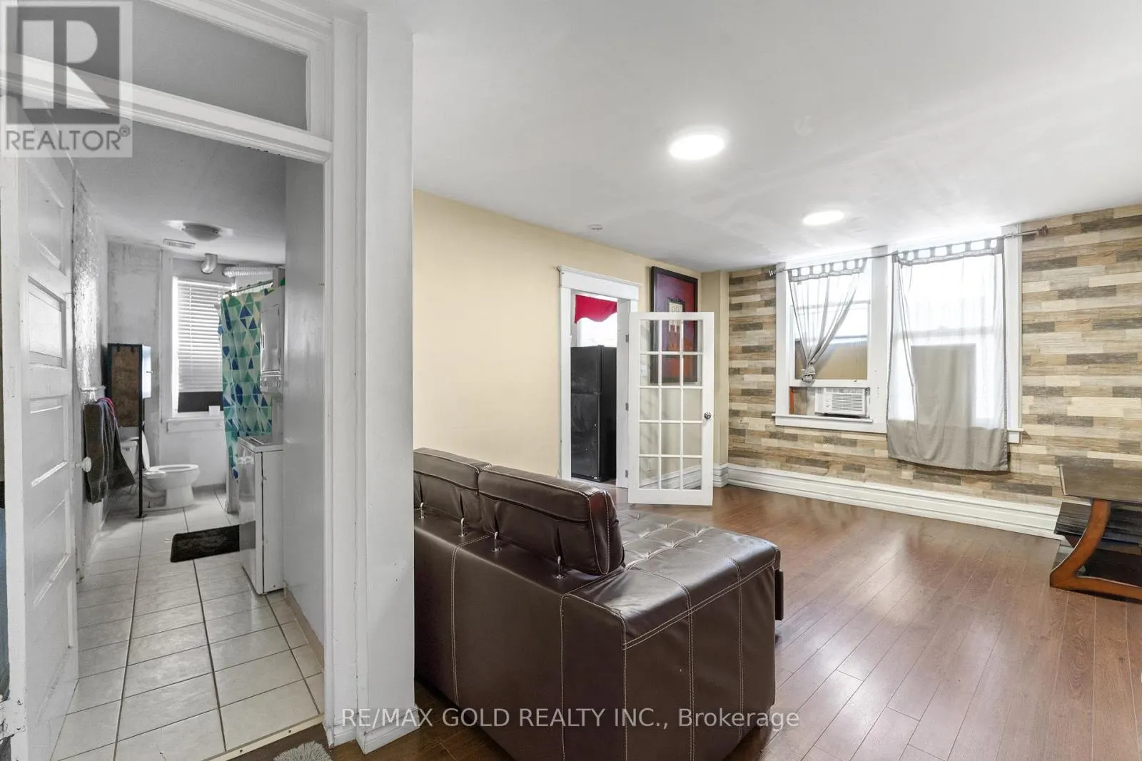 5899 MAIN STREET