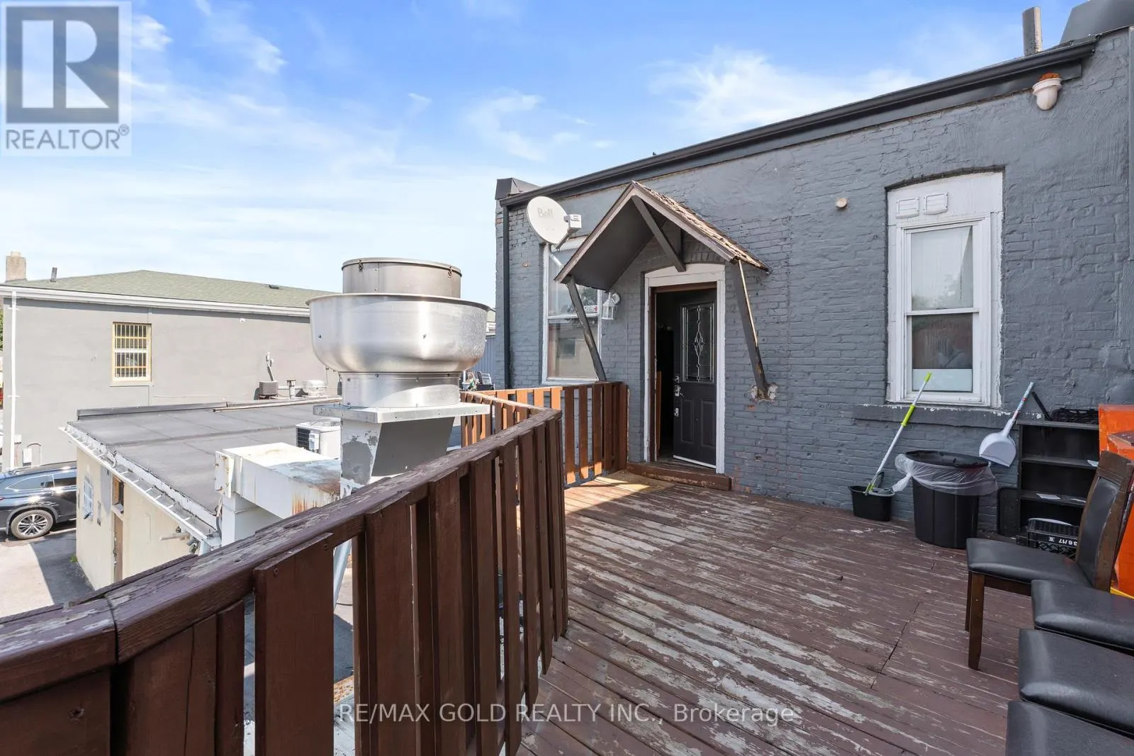 5899 MAIN STREET